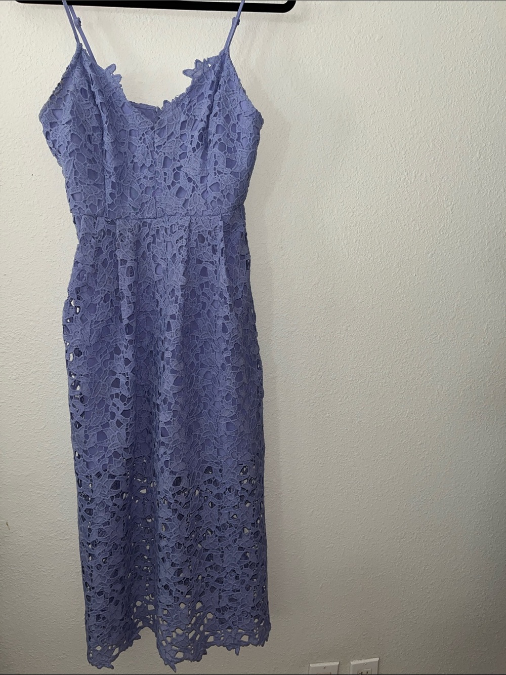 ASTR the label Lavender Lace Spaghetti-Strap Midi Dress - Women
Sz M
